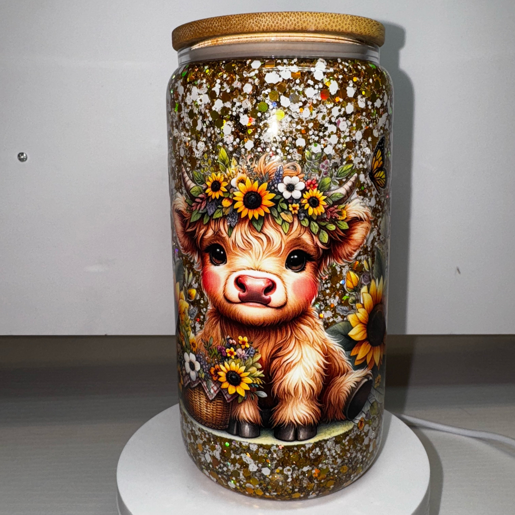 Clear Glass Cup with Wooden Lid and Straw for Versatile Use